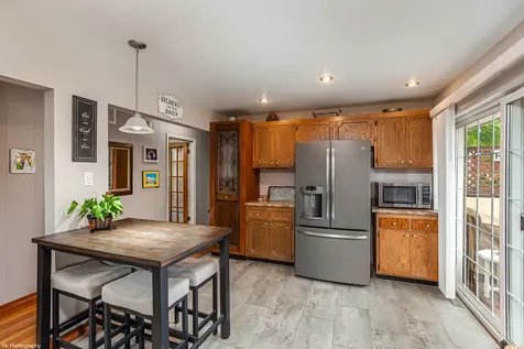 5400 West 83rd Place Burbank IL 60459