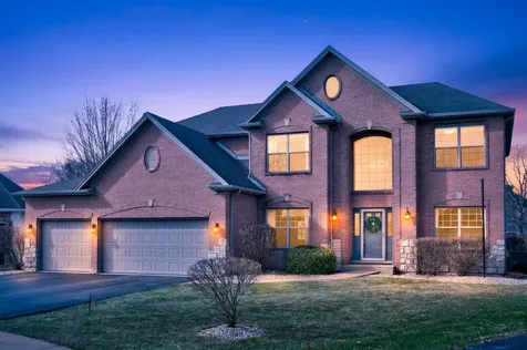 368 Kingsbury Drive Dekalb IL 60115