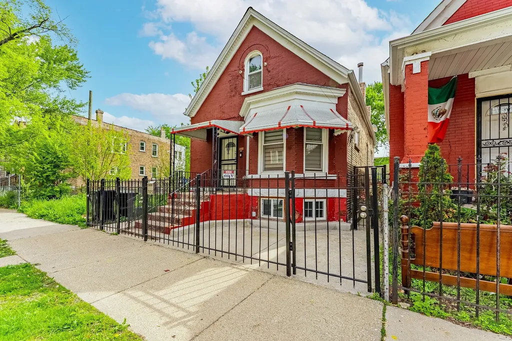 705 North Ridgeway Avenue Chicago IL 60624