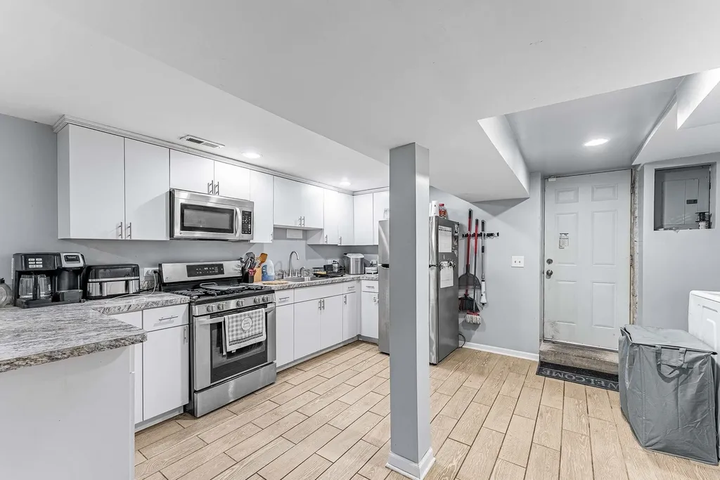 705 North Ridgeway Avenue Chicago IL 60624