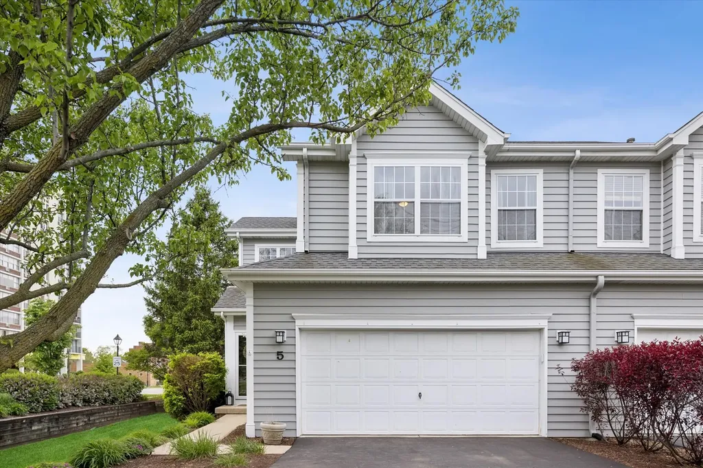 5 West Grove Street Lombard IL 60148