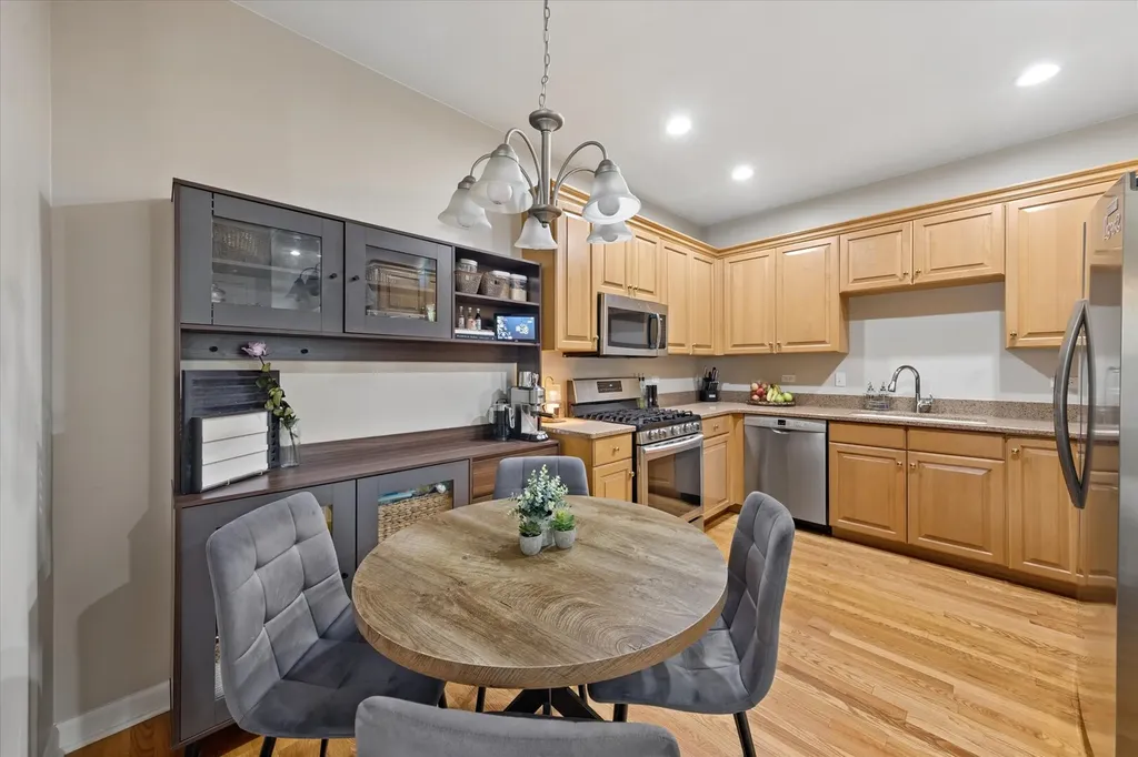 5 West Grove Street Lombard IL 60148
