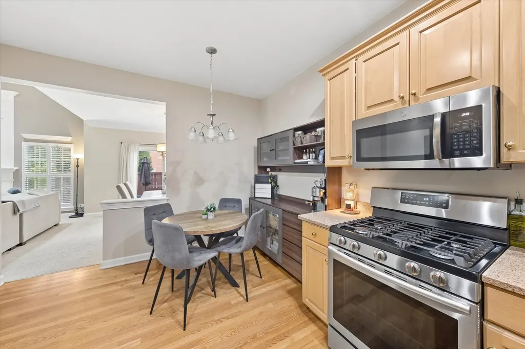 5 West Grove Street Lombard IL 60148