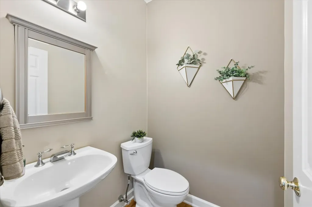 5 West Grove Street Lombard IL 60148