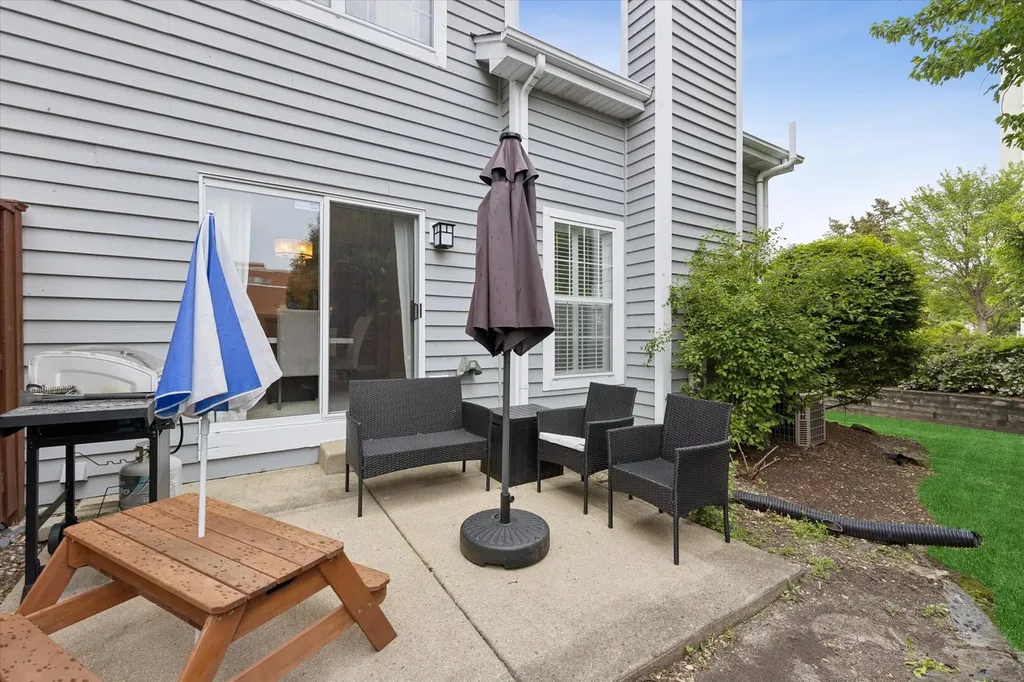 5 West Grove Street Lombard IL 60148