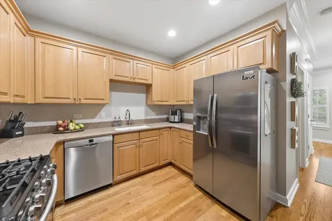 5 West Grove Street Lombard IL 60148