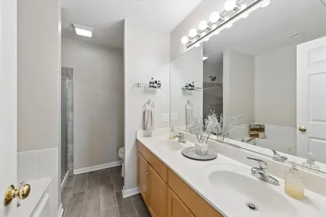 5 West Grove Street Lombard IL 60148