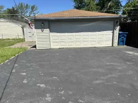 6314 West 85th Street Burbank IL 60459