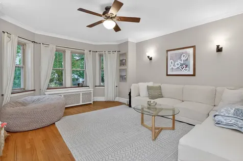 814 South Maple Avenue Oak Park IL 60304
