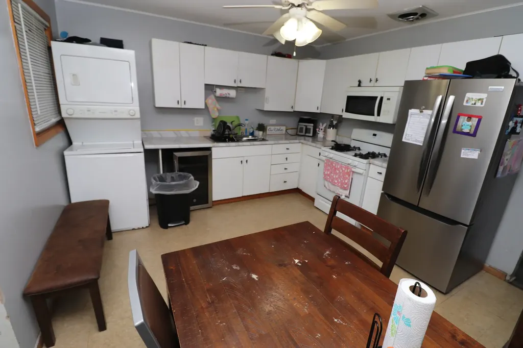2702 Saint James Street Rolling Meadows IL 60008