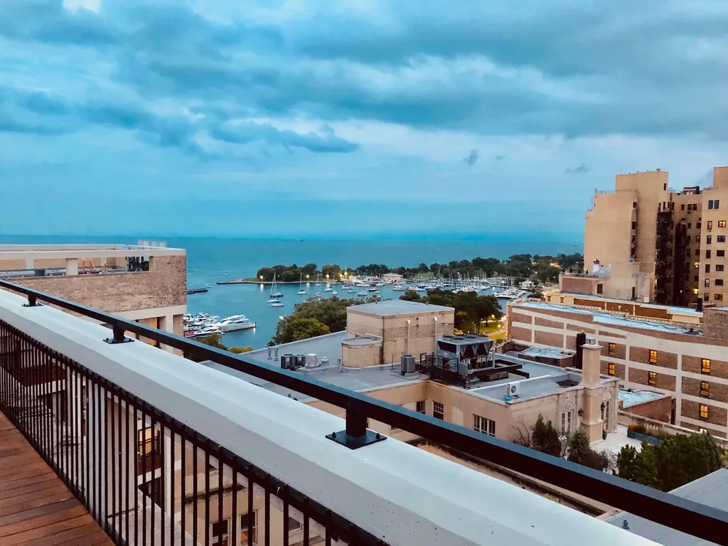 3420 North Lake Shore Drive Chicago IL 60657
