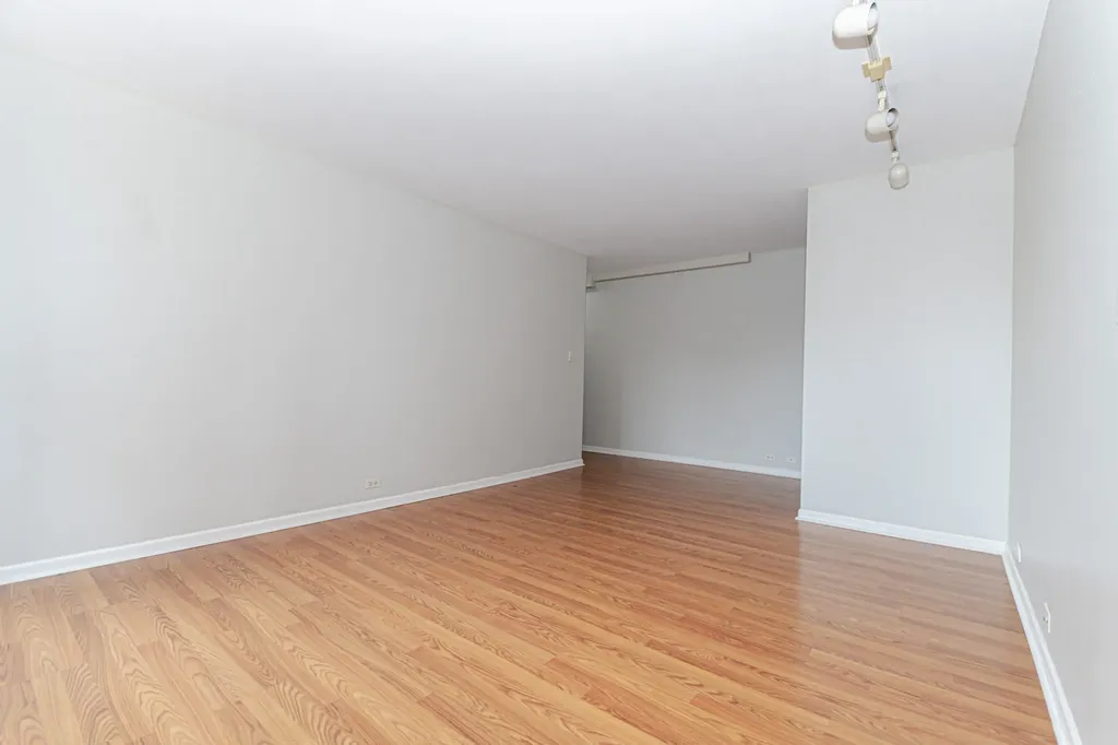 3420 North Lake Shore Drive Chicago IL 60657