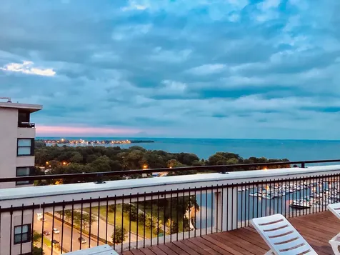 3420 North Lake Shore Drive Chicago IL 60657