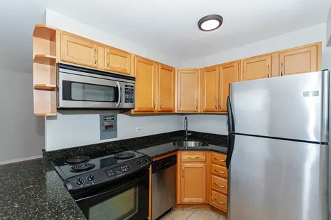3420 North Lake Shore Drive Chicago IL 60657