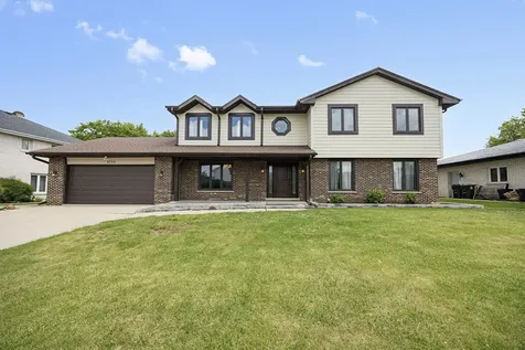 6723 Kingswood Road Willowbrook IL 60527