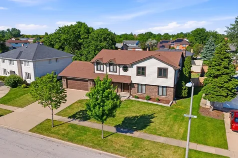 6723 Kingswood Road Willowbrook IL 60527