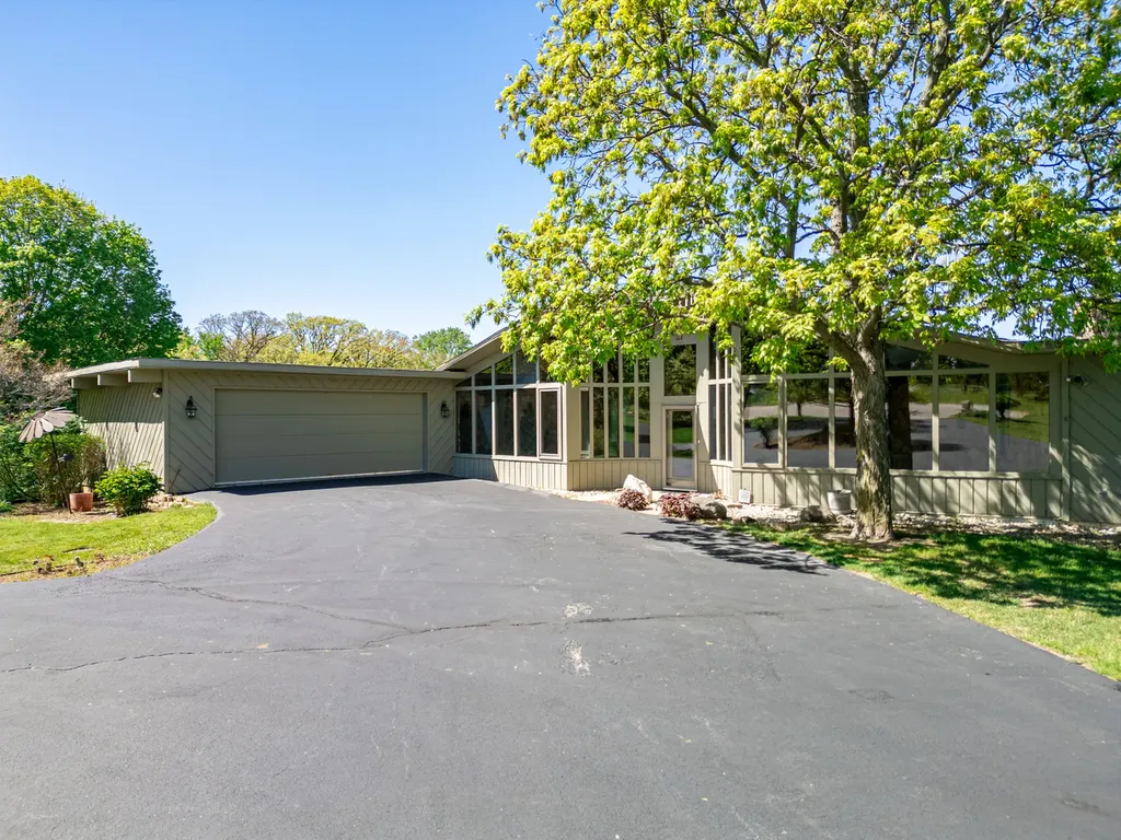 9737 Olas Lane Rockford IL 61114
