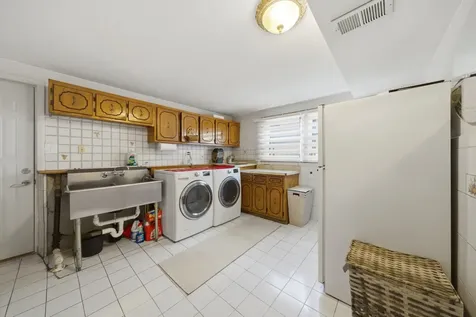 5815 West 87th Place Oak Lawn IL 60453