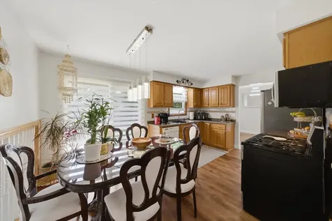 5815 West 87th Place Oak Lawn IL 60453