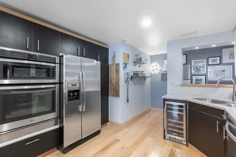 1660 North Hudson Avenue Chicago IL 60614