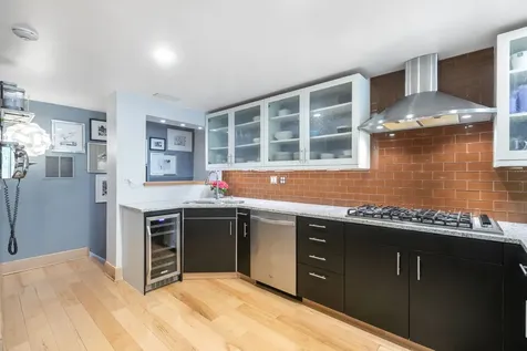 1660 North Hudson Avenue Chicago IL 60614