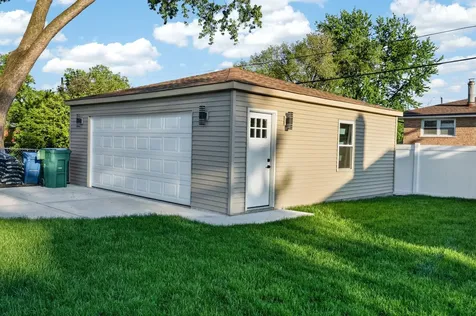 5733 West 83rd Place Burbank IL 60459