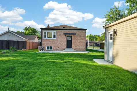 5733 West 83rd Place Burbank IL 60459