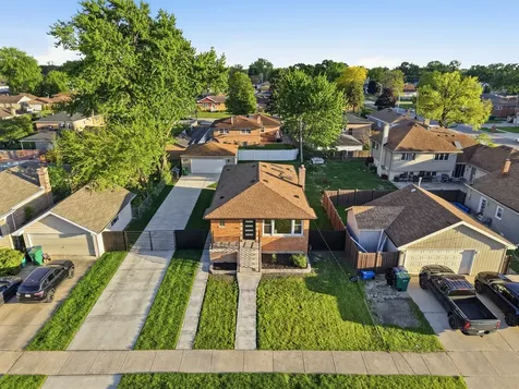 5733 West 83rd Place Burbank IL 60459
