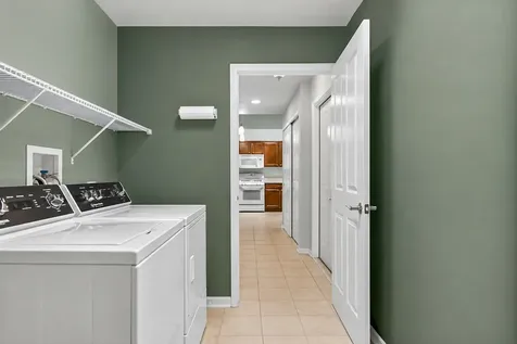 638 Handel Lane Woodstock IL 60098