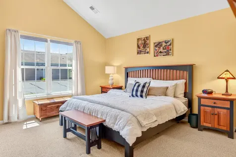 638 Handel Lane Woodstock IL 60098