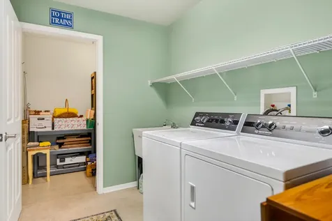 638 Handel Lane Woodstock IL 60098