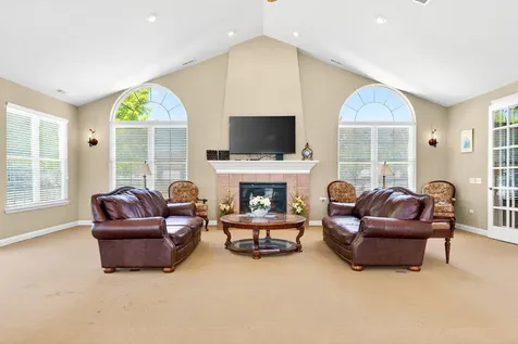 638 Handel Lane Woodstock IL 60098