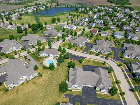 638 Handel Lane Woodstock IL 60098