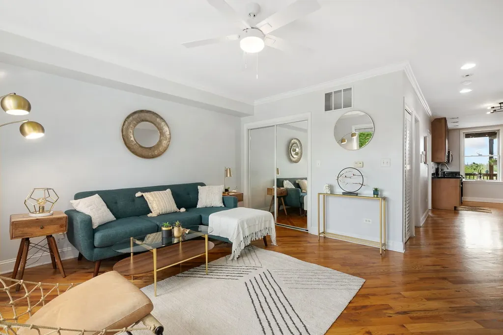 3916 West Cortland Street Chicago IL 60647