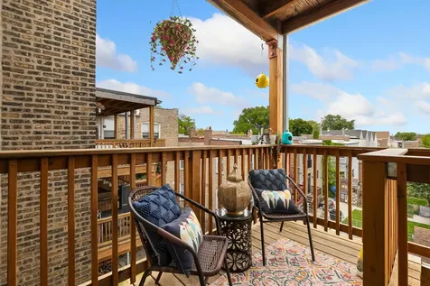 3916 West Cortland Street Chicago IL 60647