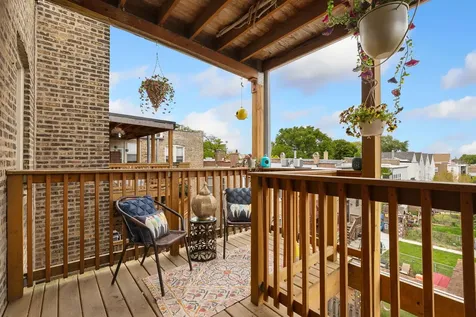 3916 West Cortland Street Chicago IL 60647