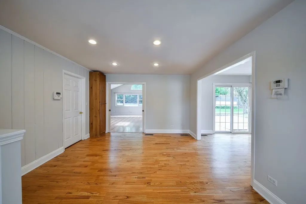 532 Ranch Road Wheaton IL 60187