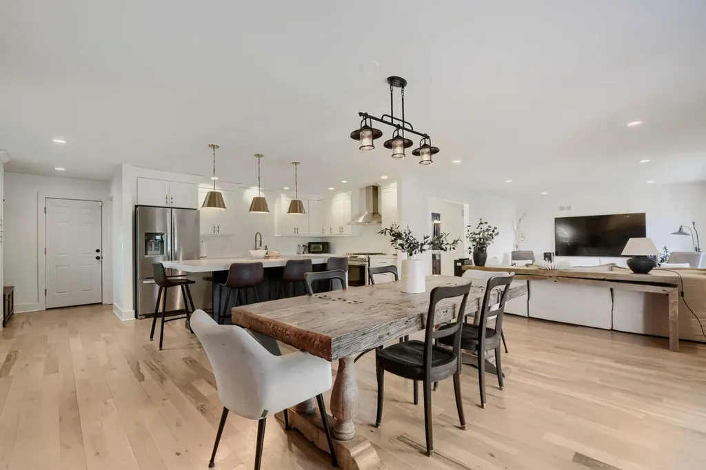 22888 West North Lakewood Lane Lake Zurich IL 60047