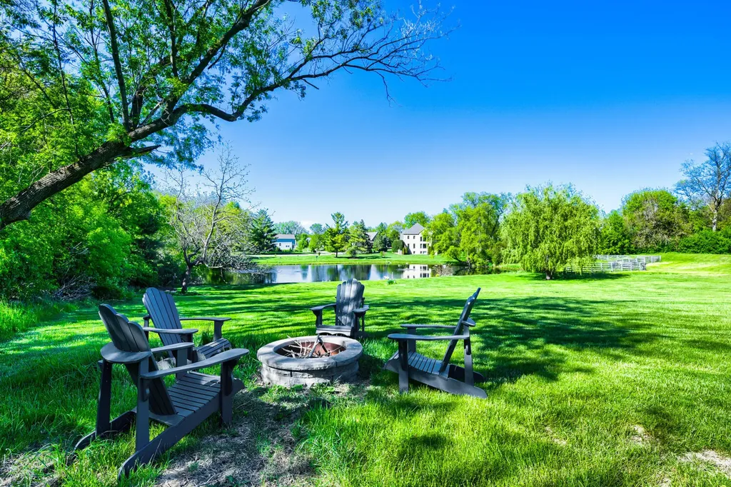 22888 West North Lakewood Lane Lake Zurich IL 60047