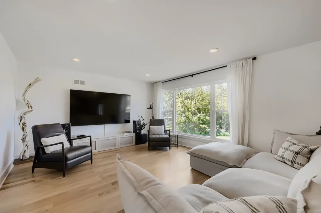 22888 West North Lakewood Lane Lake Zurich IL 60047