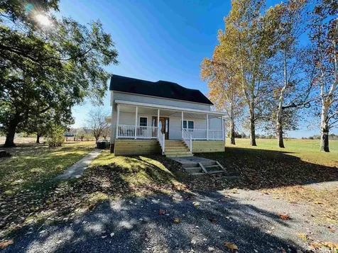 17064 Old Frankfort Road Johnston City IL 62951