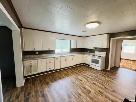 17064 Old Frankfort Road Johnston City IL 62951