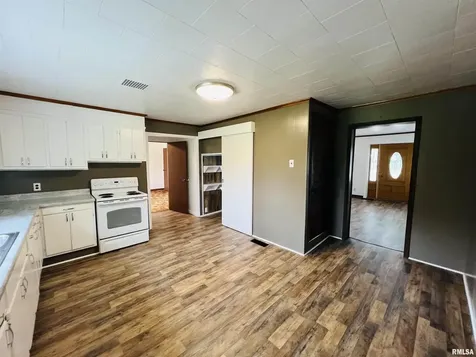17064 Old Frankfort Road Johnston City IL 62951