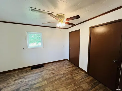 17064 Old Frankfort Road Johnston City IL 62951