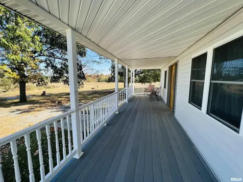 17064 Old Frankfort Road Johnston City IL 62951