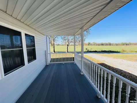 17064 Old Frankfort Road Johnston City IL 62951