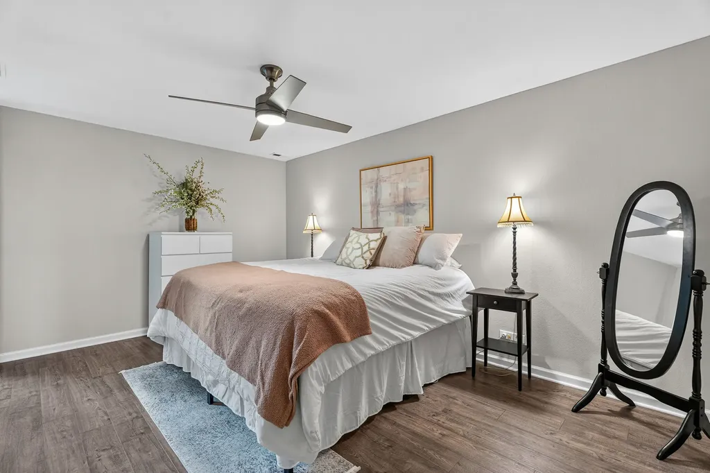 5900 Oakwood Drive Lisle IL 60532