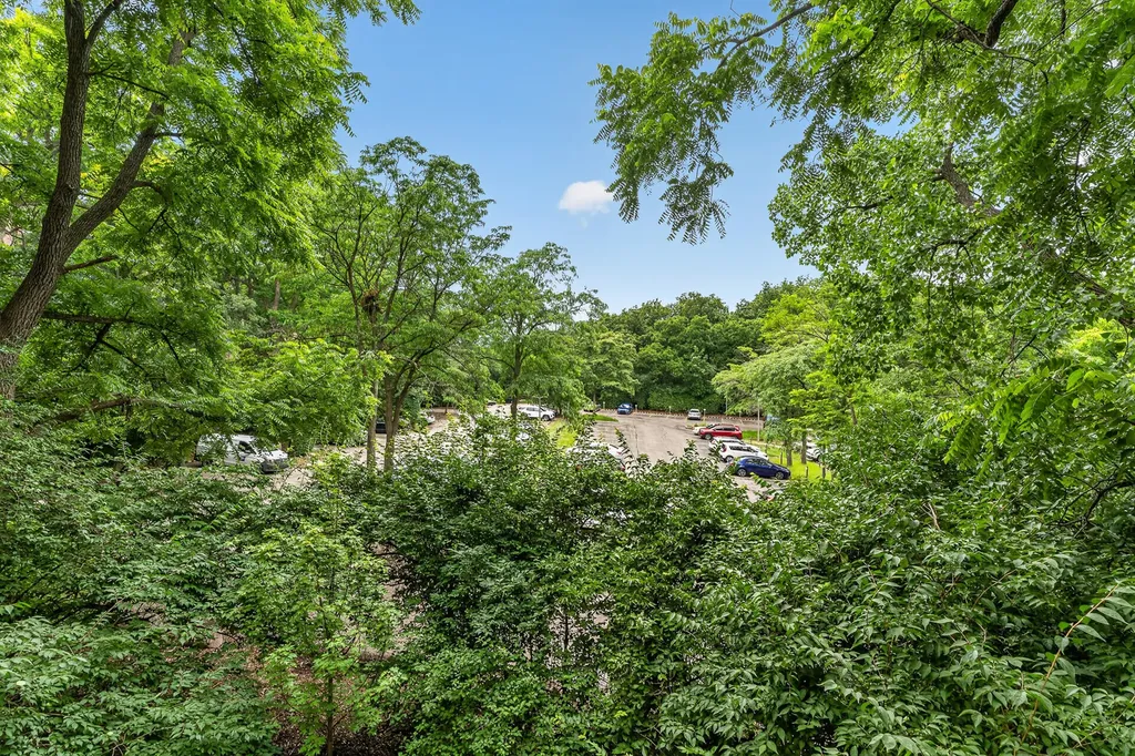 5900 Oakwood Drive Lisle IL 60532
