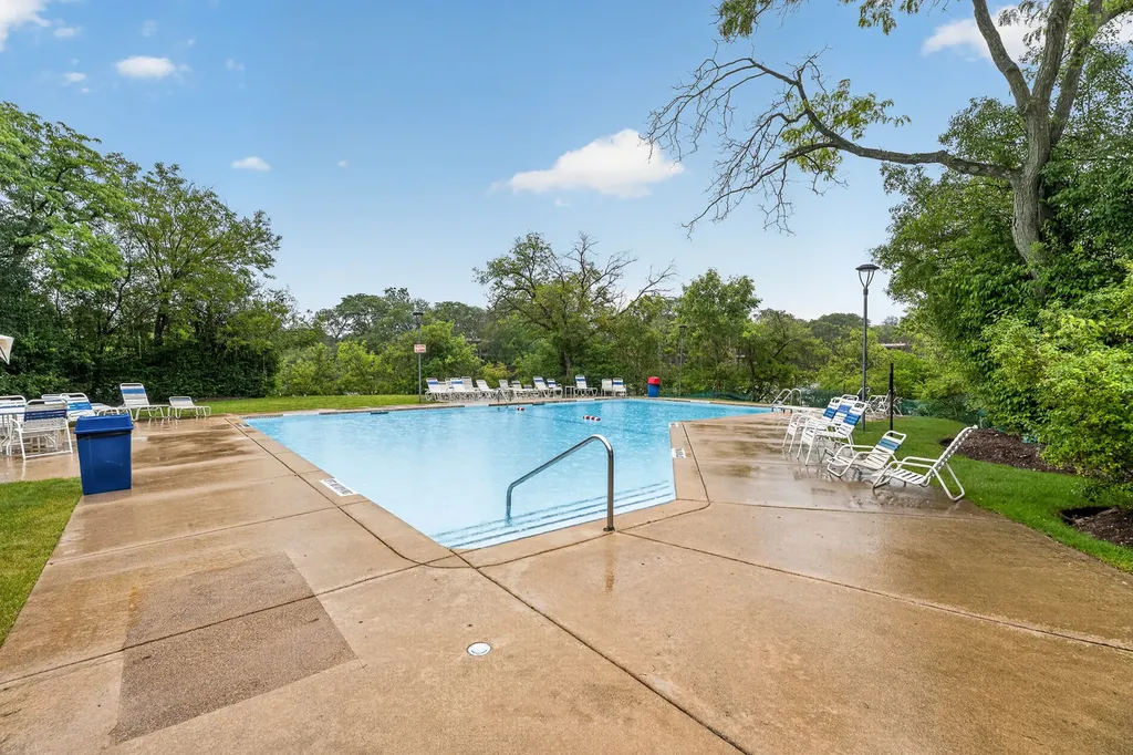 5900 Oakwood Drive Lisle IL 60532