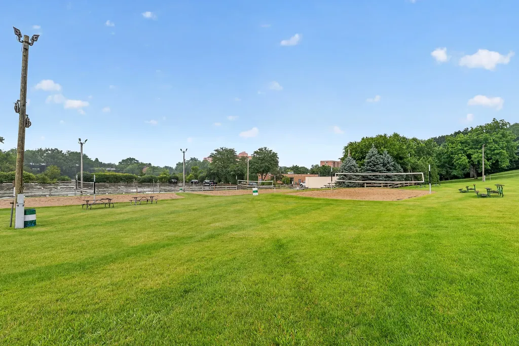 5900 Oakwood Drive Lisle IL 60532